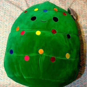 Carol Christmas tree 2021 16 in